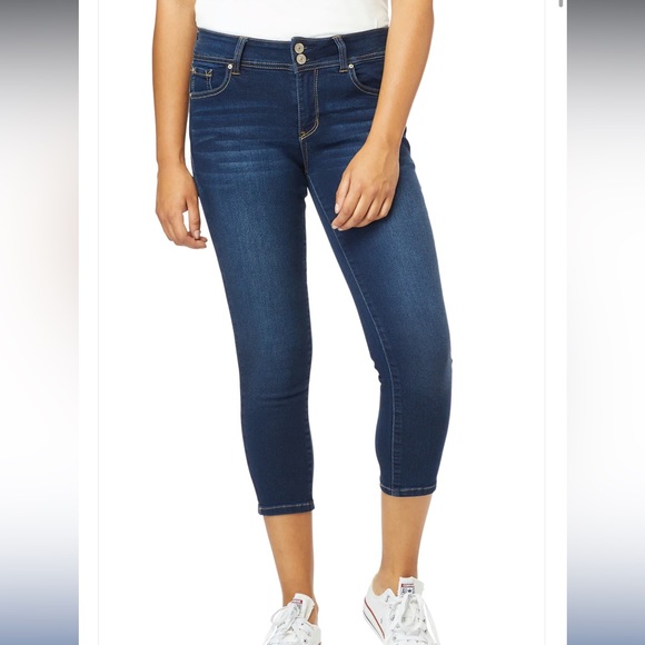 Wallflower Denim - WallFlower The Ultra Fit Insta Soft Stretch Skinny Capri Jeans